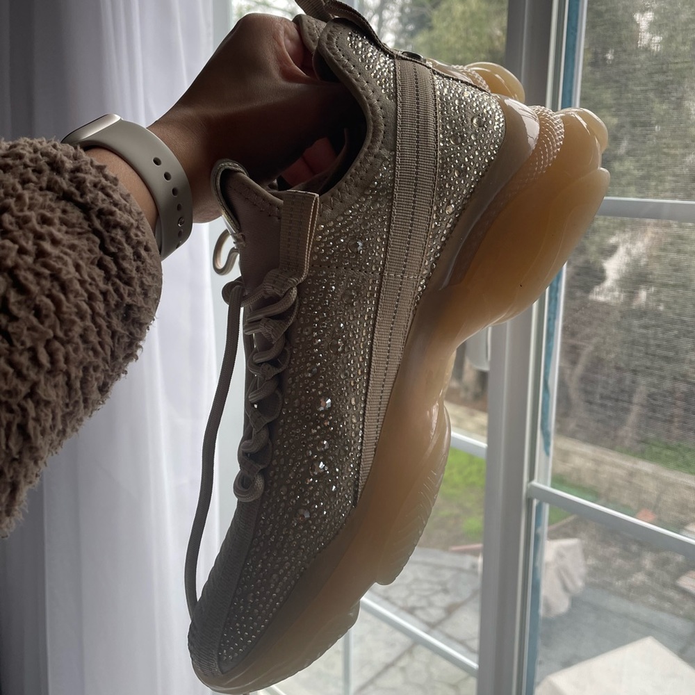 Steve Madden Maxima Blush Sneakers